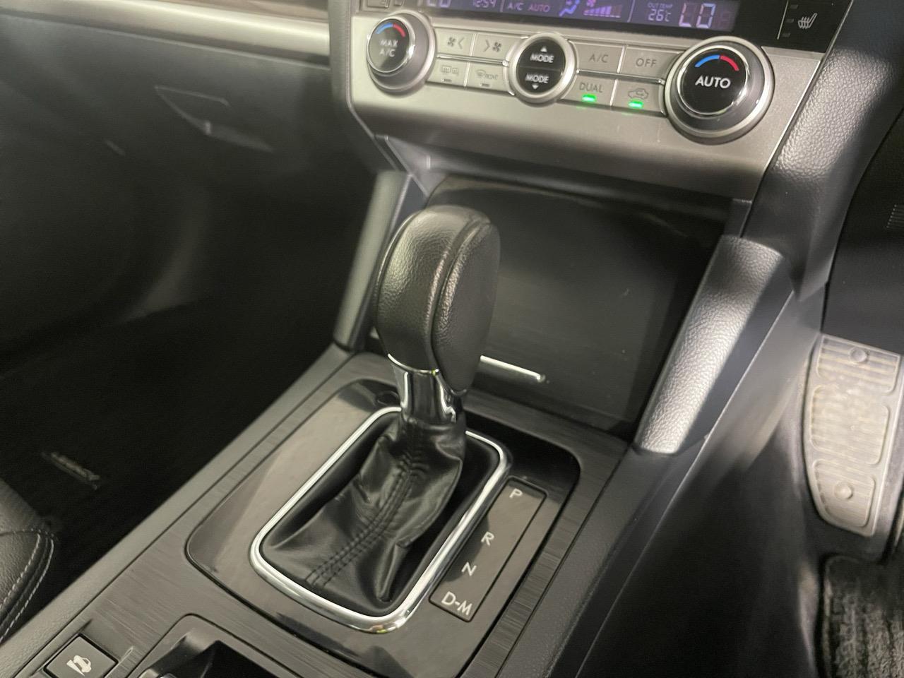 2015 Subaru Legacy B4 EYESIGHT AWD Sedan AWD + EYE SIGHT SYSTEM + REVERSING CAMERA