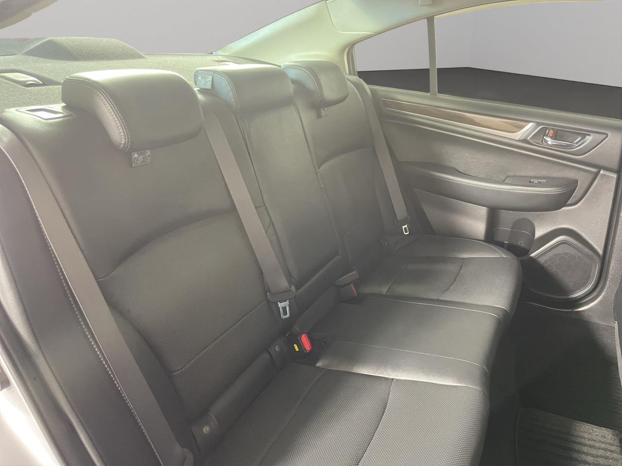 2015 Subaru Legacy B4 EYESIGHT AWD Sedan AWD + EYE SIGHT SYSTEM + REVERSING CAMERA