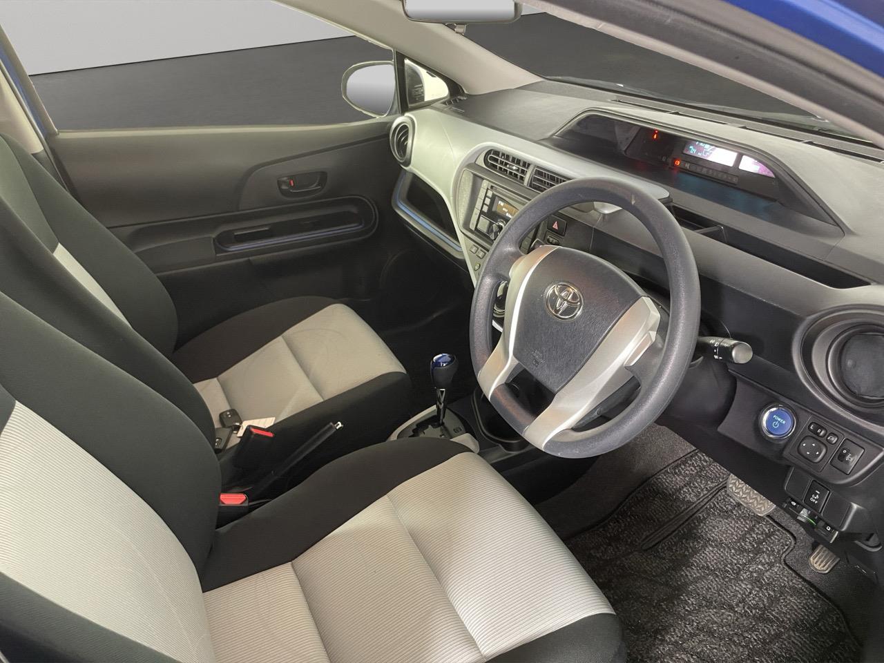 2014 Toyota Aqua S Hatchback AUTO LIGHTS + PUSH START