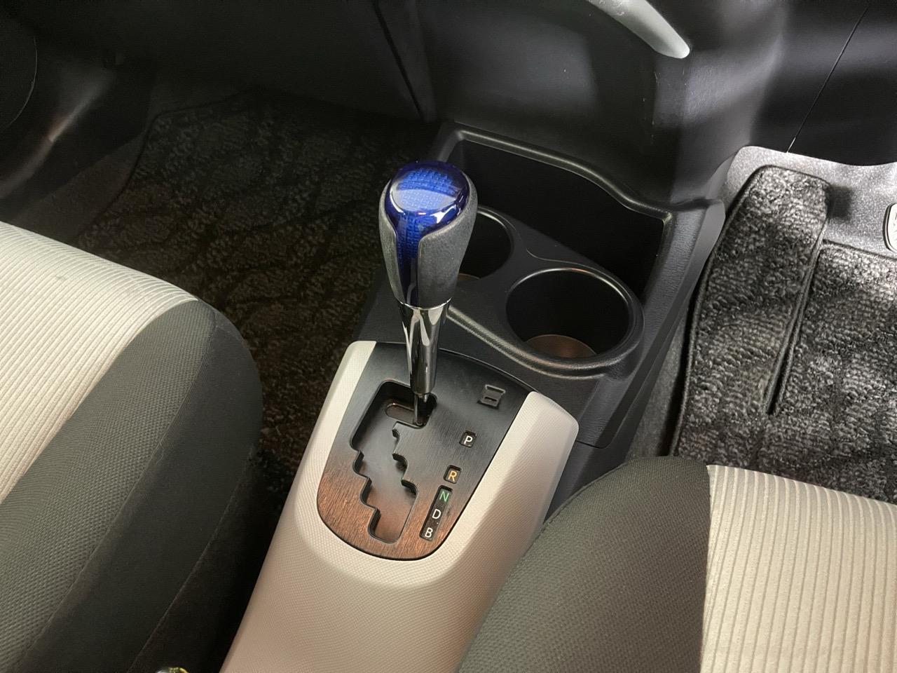 2014 Toyota Aqua S Hatchback AUTO LIGHTS + PUSH START