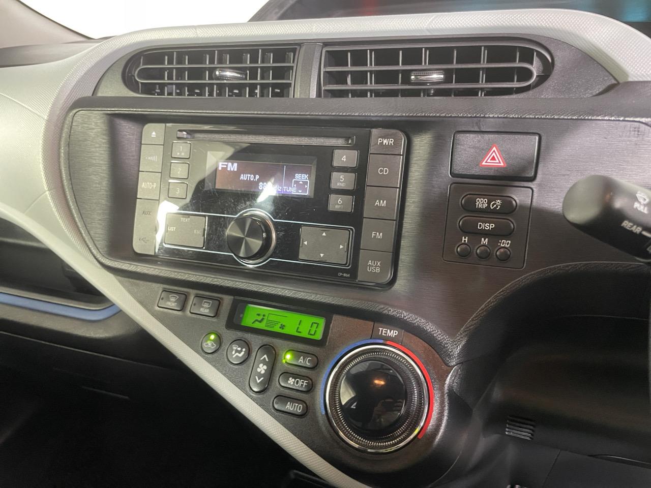 2014 Toyota Aqua S Hatchback AUTO LIGHTS + PUSH START