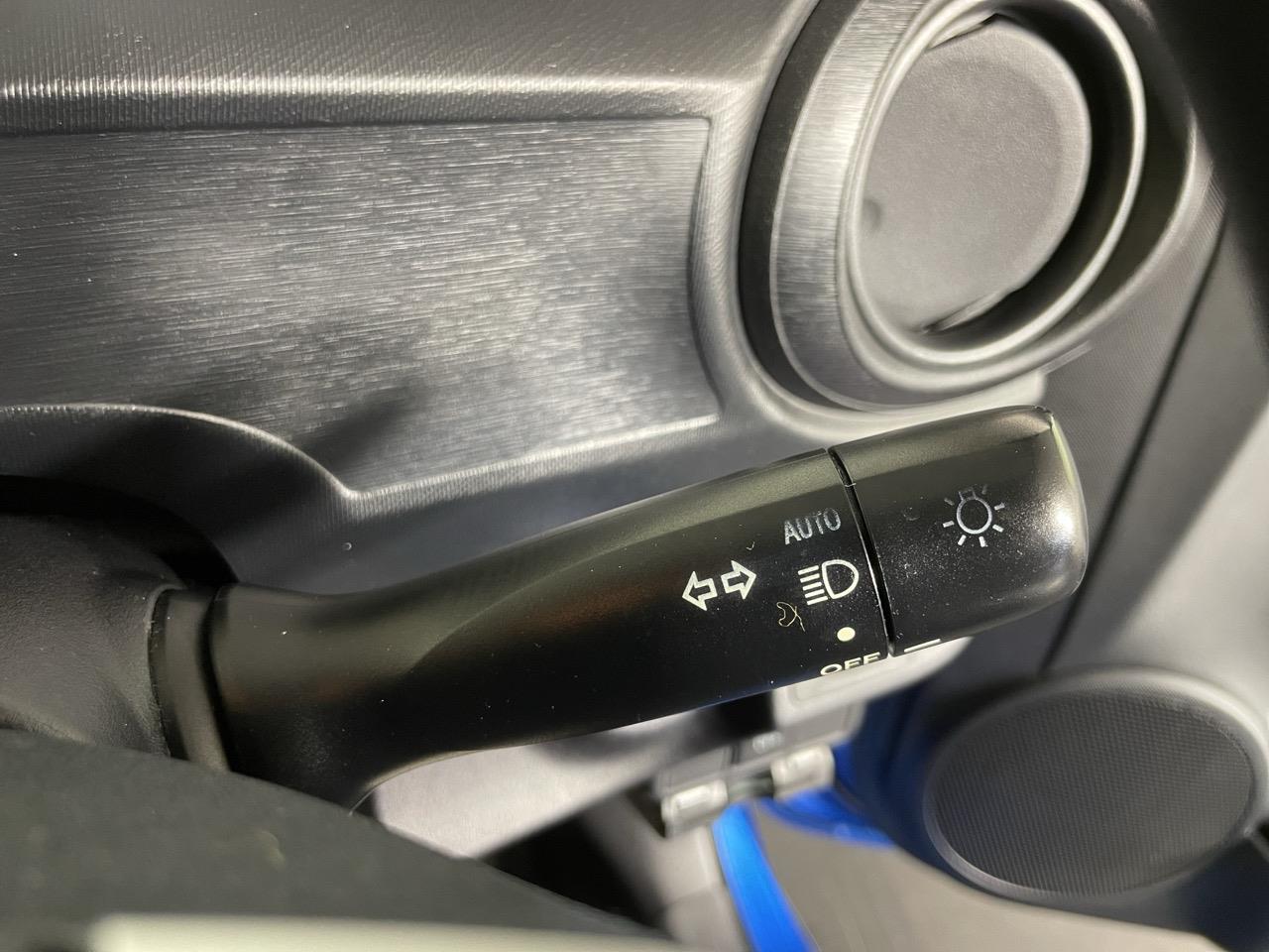 2014 Toyota Aqua S Hatchback AUTO LIGHTS + PUSH START