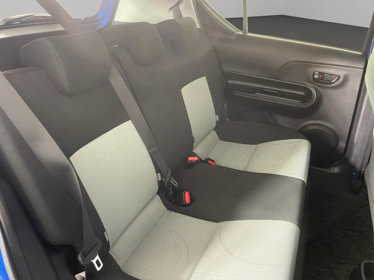 2014 Toyota Aqua S Hatchback AUTO LIGHTS + PUSH START