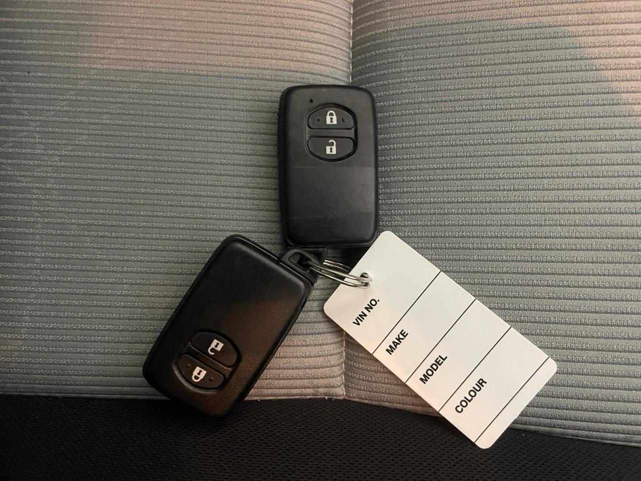 2014 Toyota Aqua S Hatchback AUTO LIGHTS + PUSH START