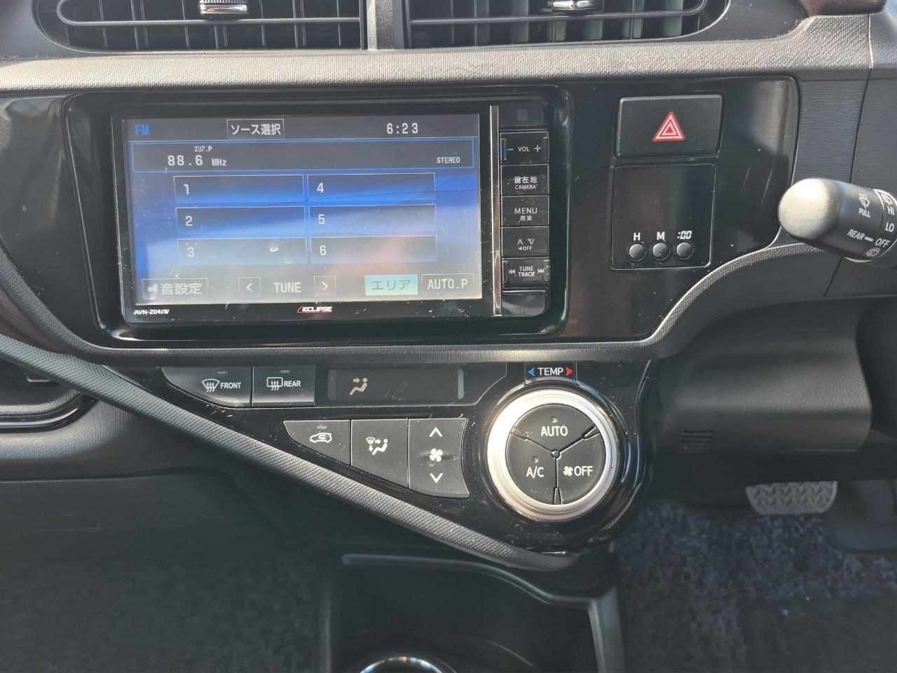 2015 Toyota Aqua Facelift Model G Hatchback HEATED SEATS + CRUISE CONTROL + REVERSING CAMERA