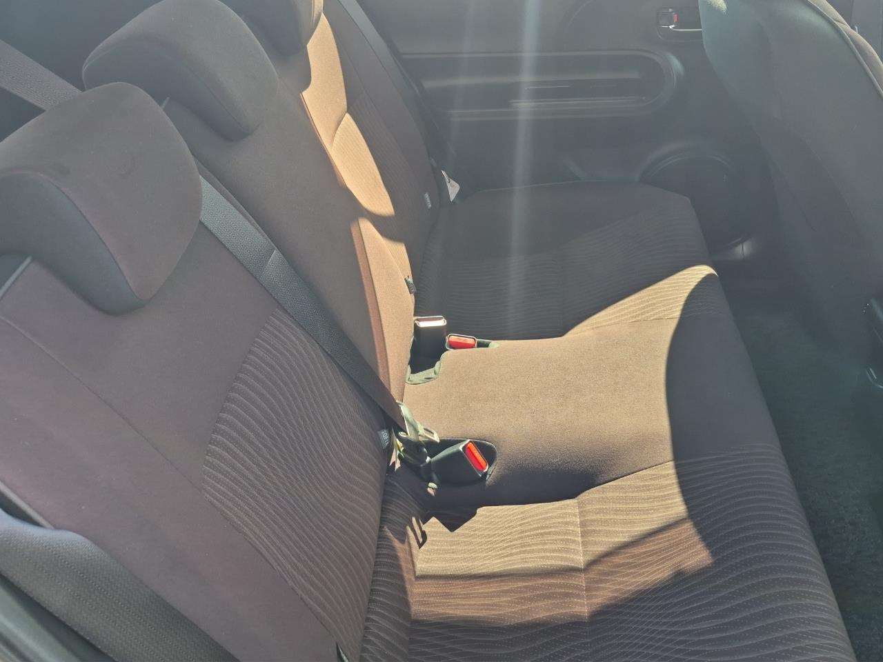 2015 Toyota Aqua Facelift Model G Hatchback HEATED SEATS + CRUISE CONTROL + REVERSING CAMERA