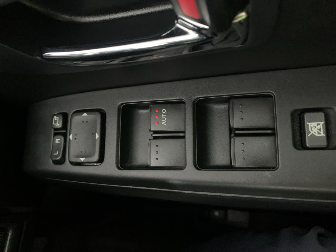 2014 Mazda Premacy 20S Sky Active People Mover LOW KM + REVESING CAMERA + GREAT SPACE