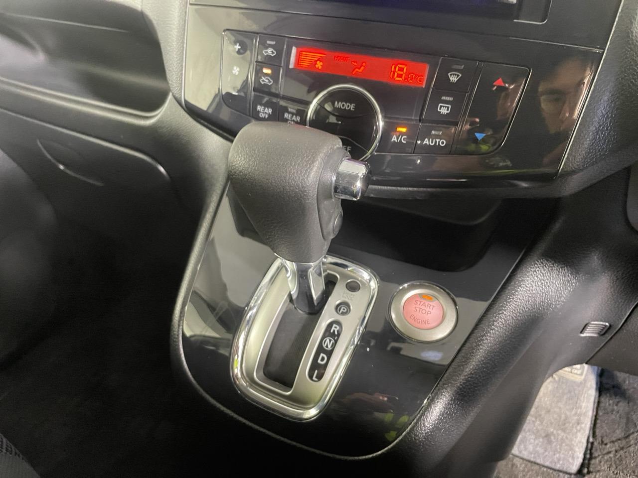 2012 Nissan Serena Hybrid Highway Star People Mover REVESING CAMERA + PUSH SRART + AUTO LIGHTS