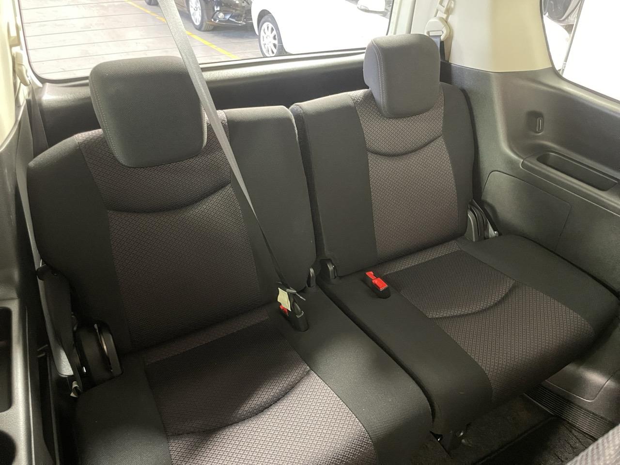 2012 Nissan Serena Hybrid Highway Star People Mover REVESING CAMERA + PUSH SRART + AUTO LIGHTS