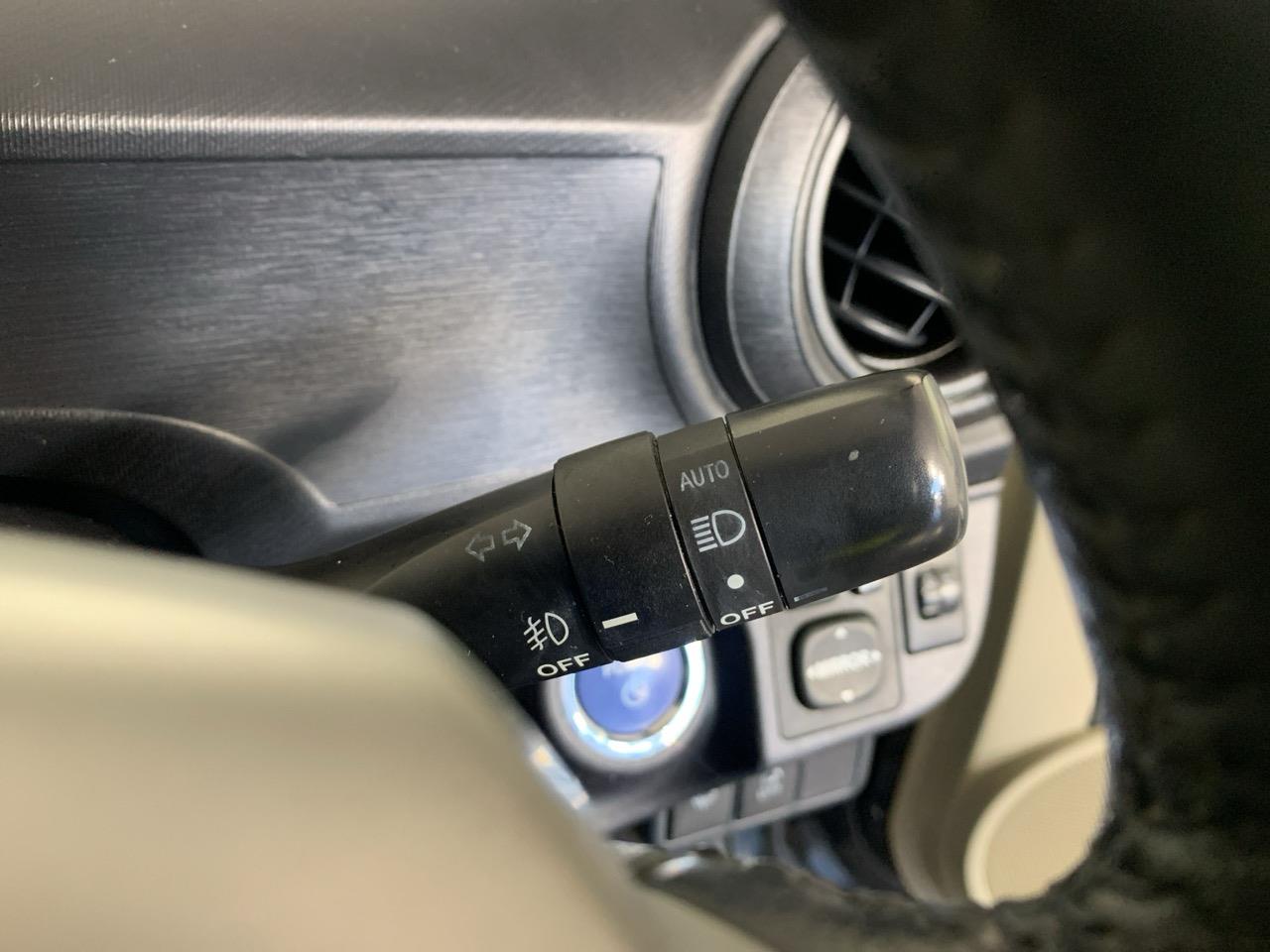 2012 Toyota Aqua G Hatchback REVESING CAMERA + PUSH SRART + AUTO LIGHTS