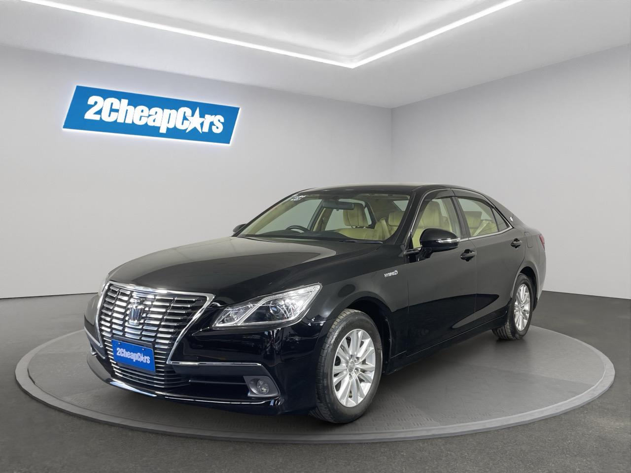 2013 Toyota Crown 2.5 Royal Saloon Sedan