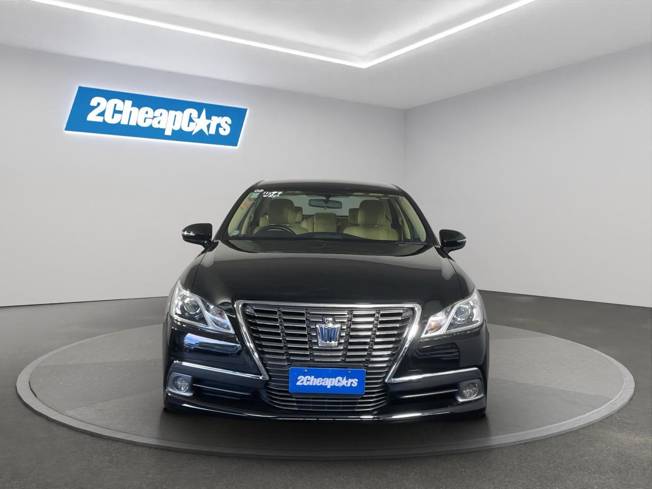 2013 Toyota Crown 2.5 Royal Saloon Sedan CRUISE CONTROL + REVERSING CAMERA + AUTO LIGHTS