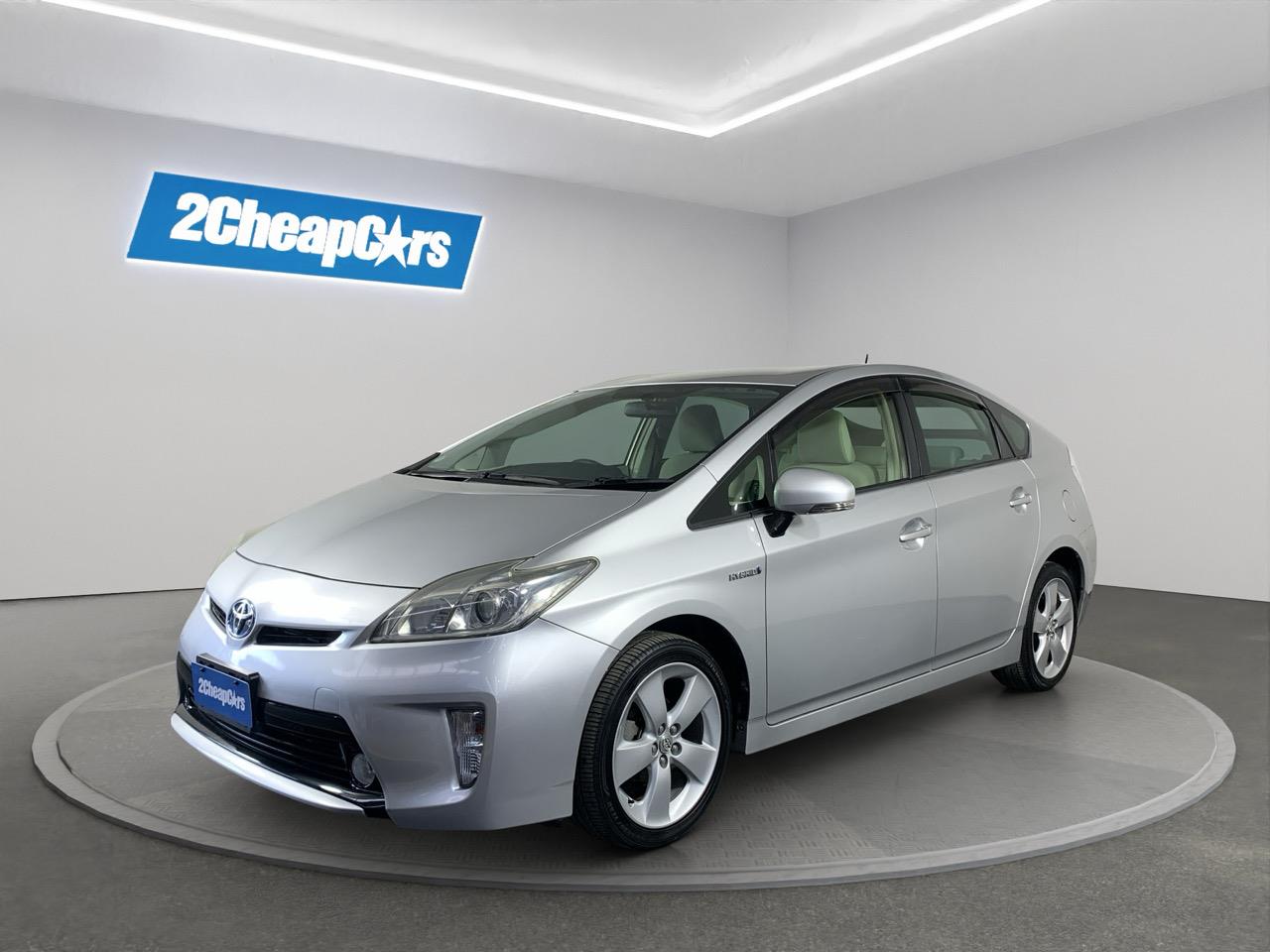 2012 Toyota Prius Hybird Hatchback