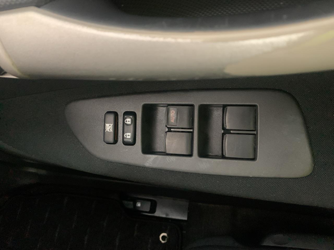 2007 Toyota Auris 180G S PACKAGE Hatchback REVESING CAMERA + PUSH START + AUTO LIGHTS