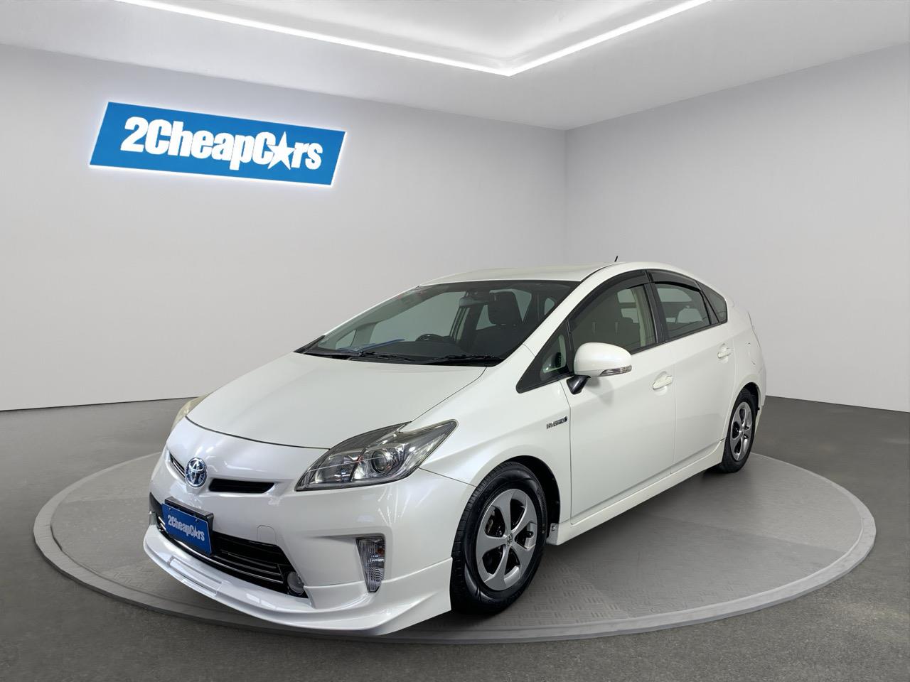 2014 Toyota Prius Hybrid Hatchback