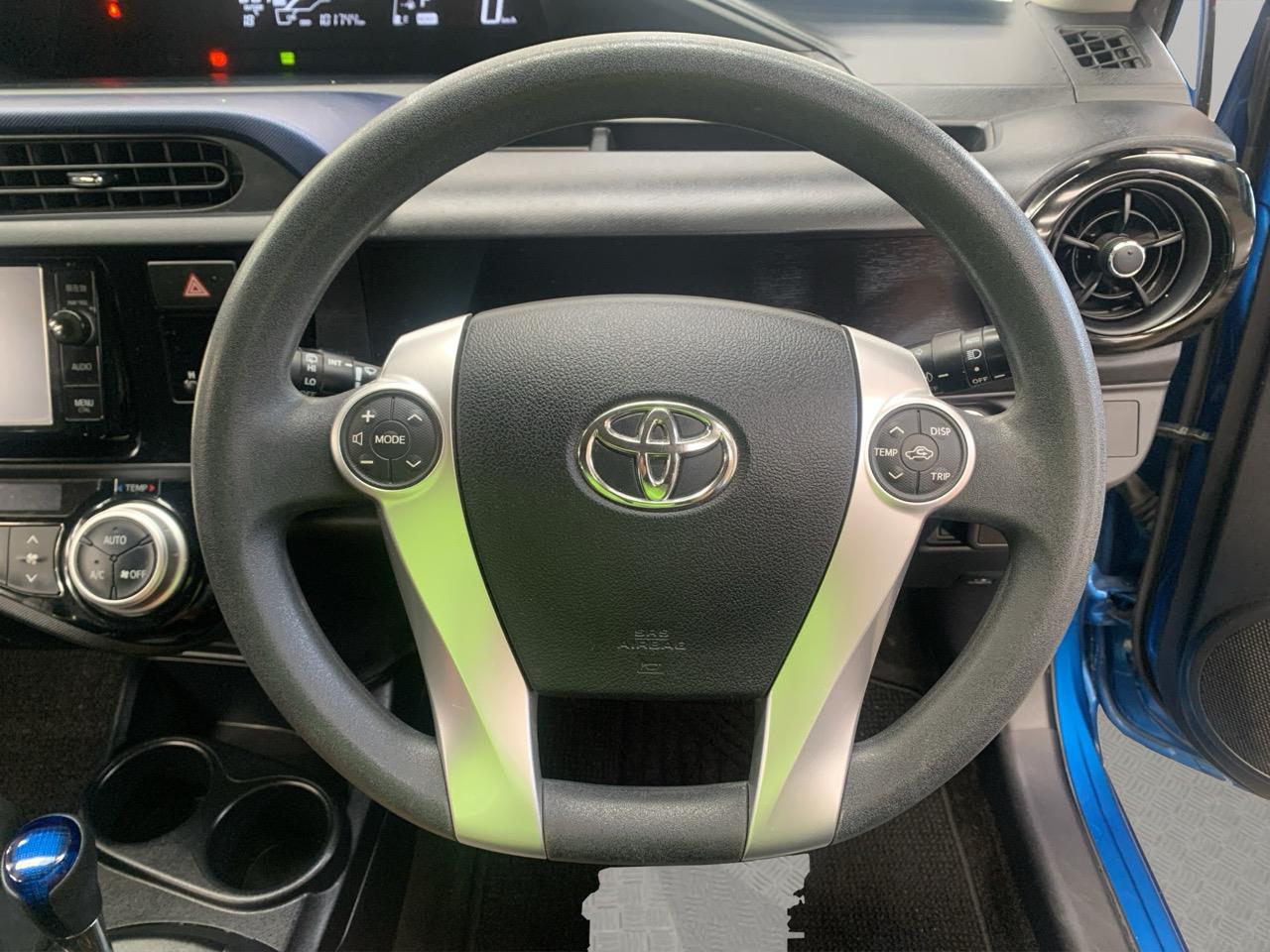 2015 Toyota Aqua Facelift Model S Hatchback PUSH BUTTON START + AUTO LIGHTS + REVERSING CAMERA