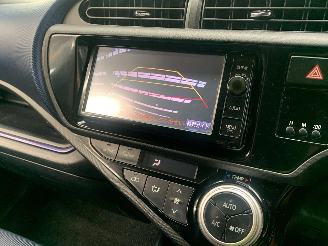 2015 Toyota Aqua Facelift Model S Hatchback PUSH BUTTON START + AUTO LIGHTS + REVERSING CAMERA