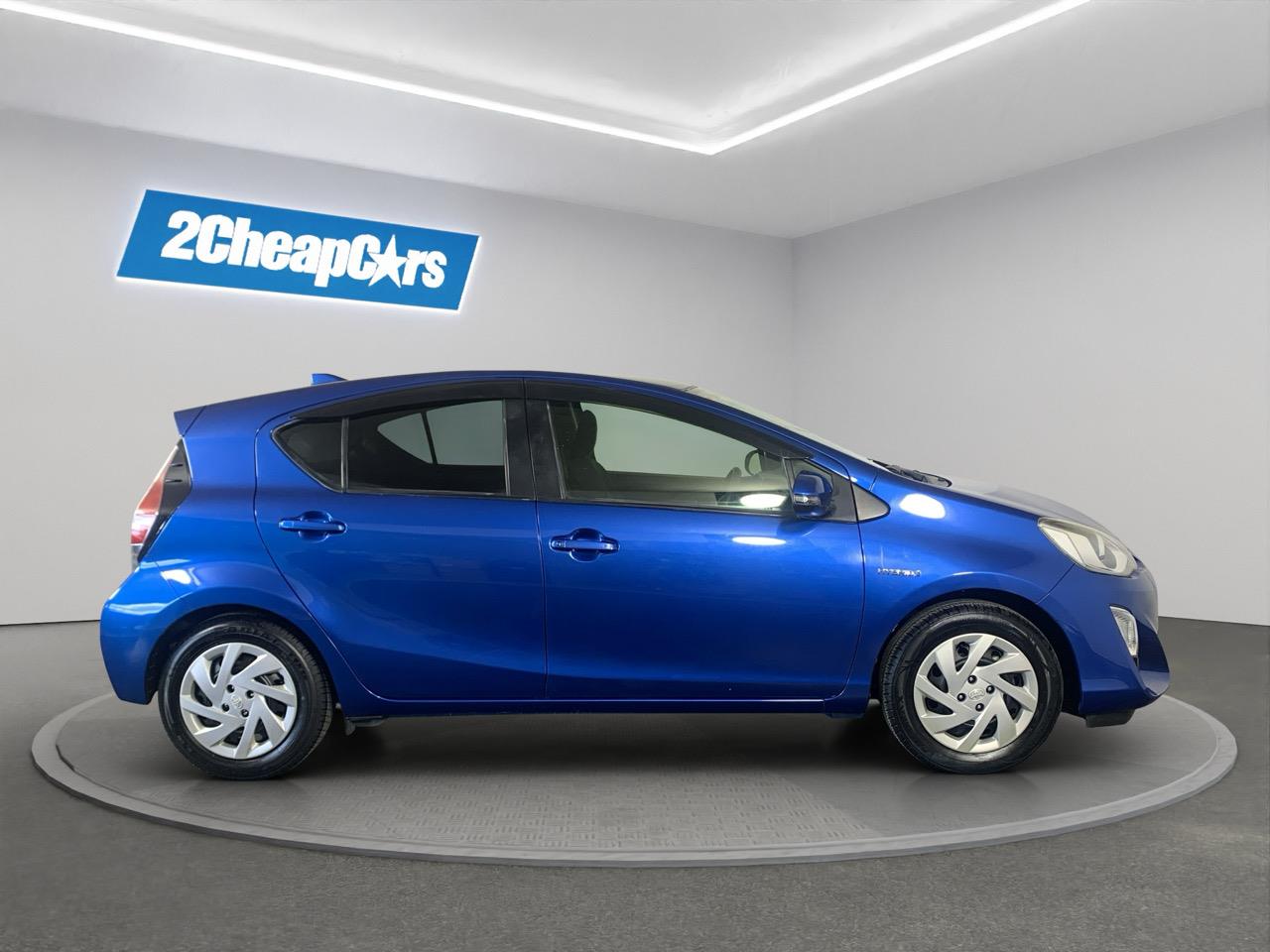 2015 Toyota Aqua Facelift Model S Hatchback PUSH BUTTON START + AUTO LIGHTS + REVERSING CAMERA