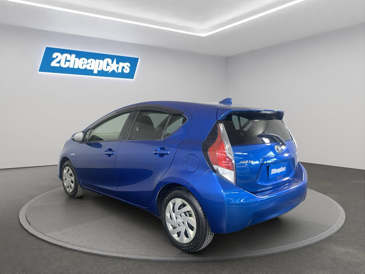 2015 Toyota Aqua Facelift Model S Hatchback PUSH BUTTON START + AUTO LIGHTS + REVERSING CAMERA