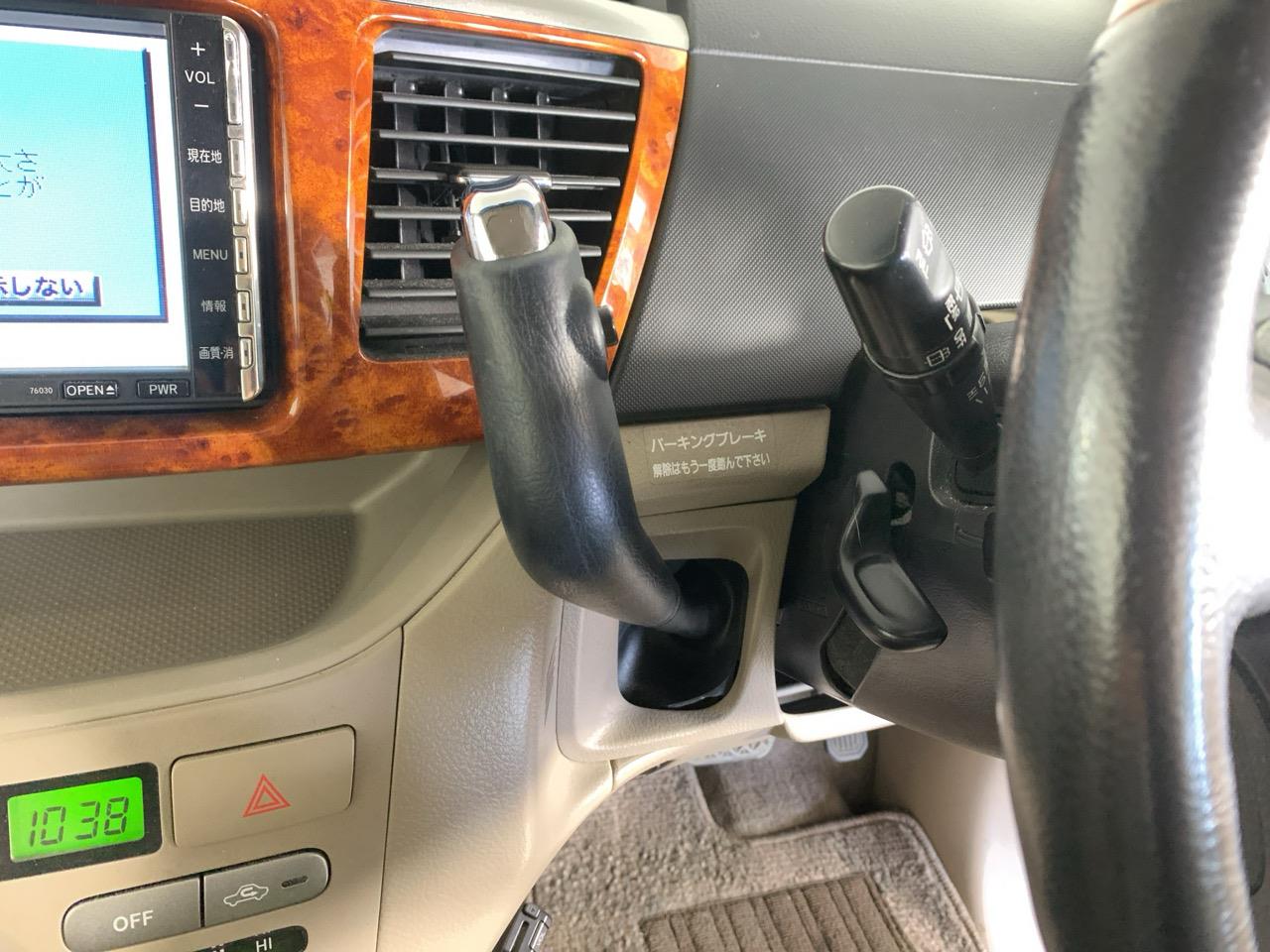 2006 Toyota Noah  People Mover REVERSING CAMERA