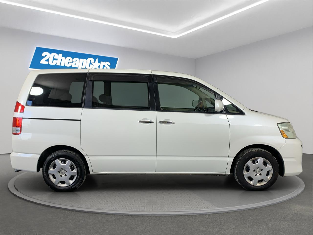 2006 Toyota Noah  People Mover REVERSING CAMERA