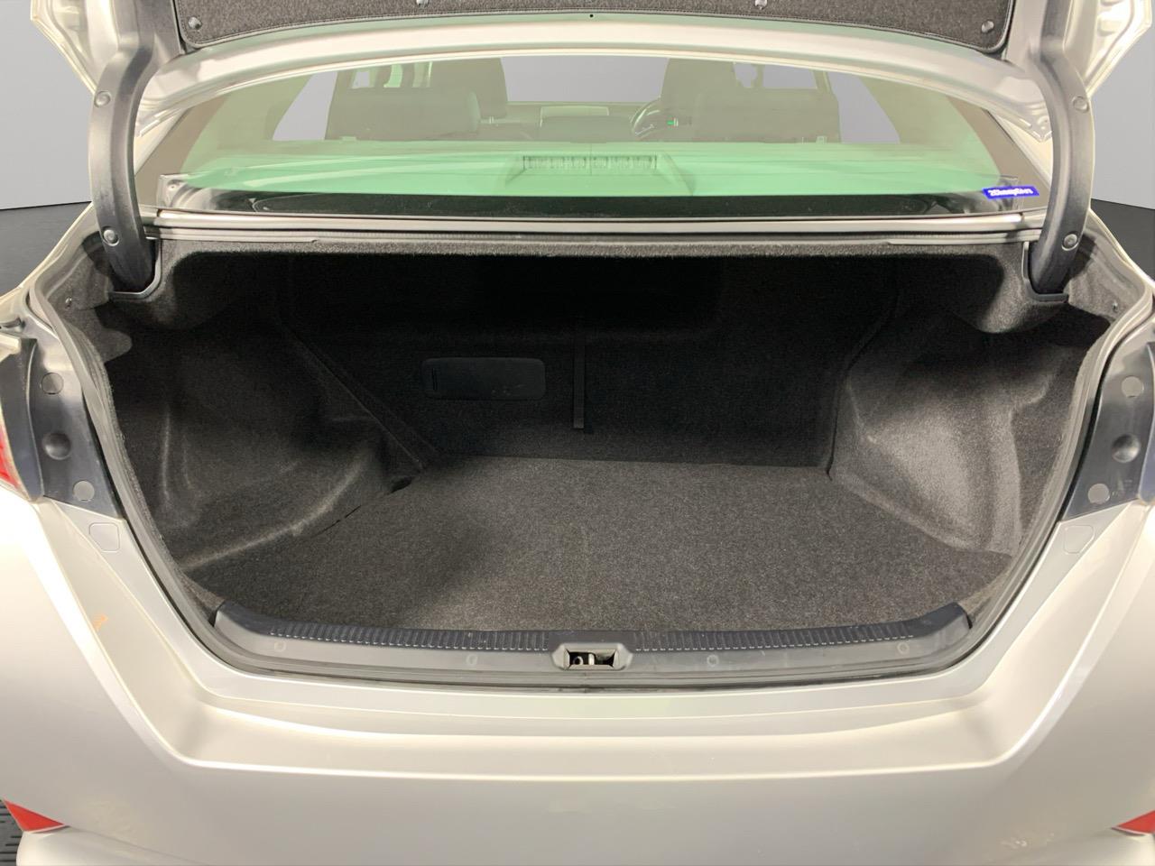 2013 Toyota SAI Hybrid New Shape Sedan CRUISE CONTROL + REVERSING CAMERA + AUTO LIGHTS