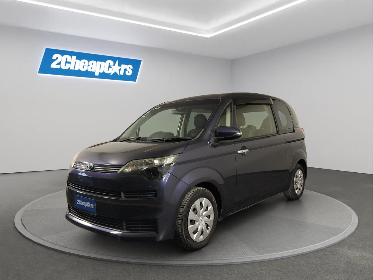2012 Toyota SPADE  Hatchback
