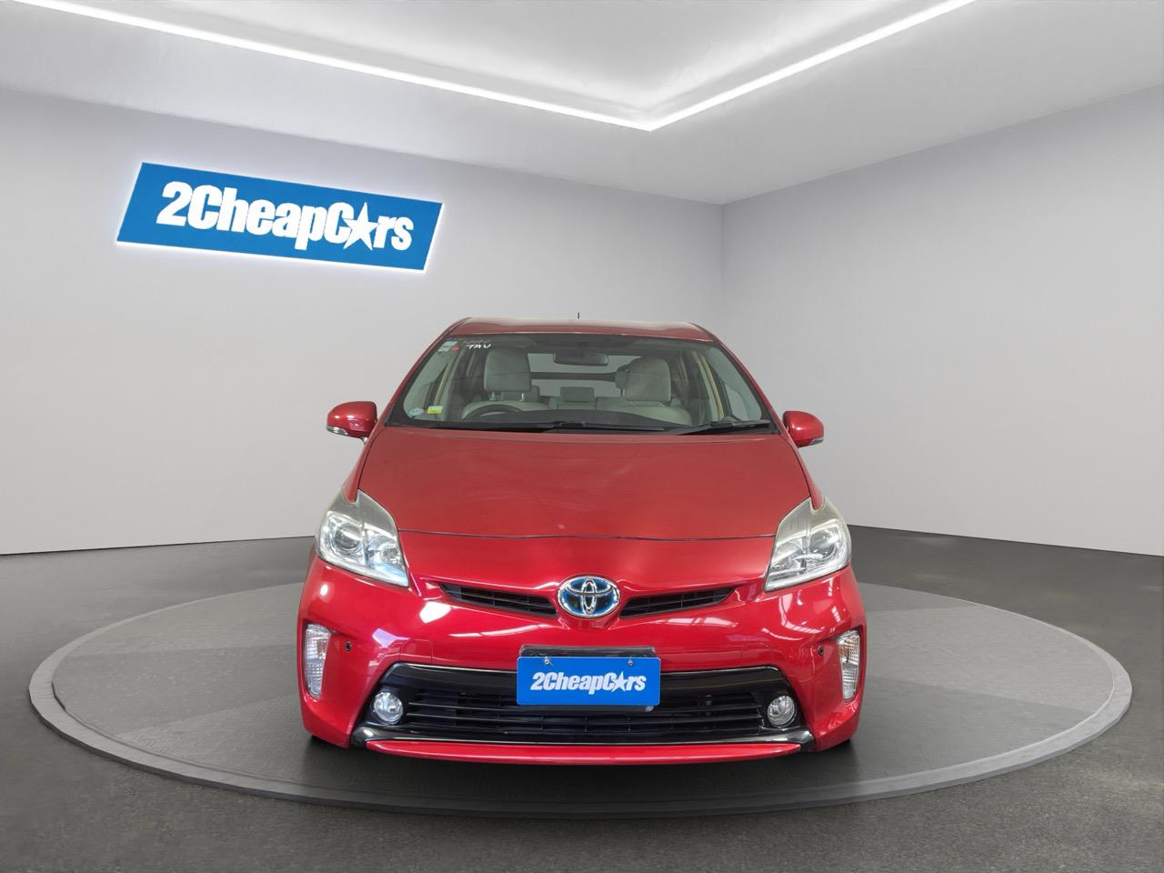 2014 Toyota Prius S Station Wagon LOW KMS + REVERSING CAMERA + AUTO LIGHTS