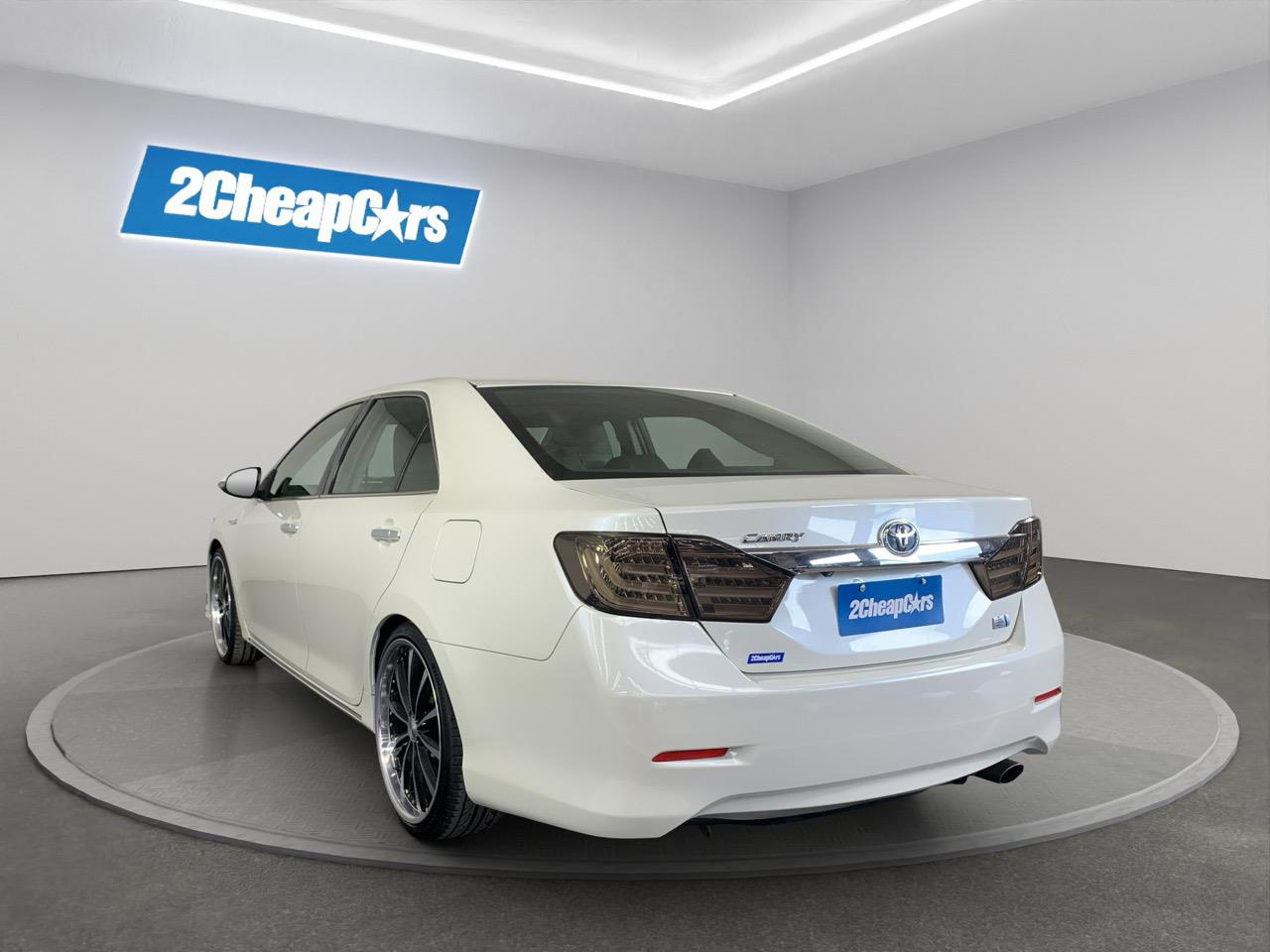 2012 Toyota Camry Hybrid Leather Package Sedan REVESING CAMERA + PUSH SRART + AUTO LIGHTS