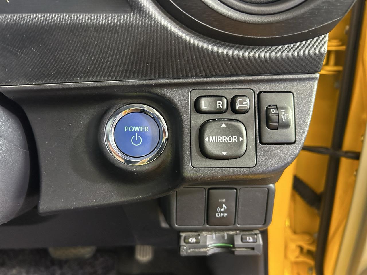 2013 Toyota Aqua S Hatchback PUSH SRART + AUTO LIGHTS