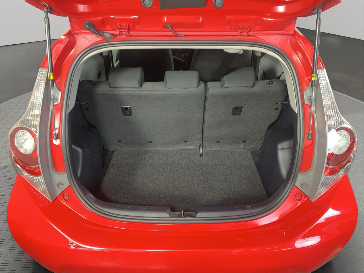 2012 Toyota Aqua S Hatchback PUSH BUTTON START + AUTO LIGHTS + REVERSING CAMERA