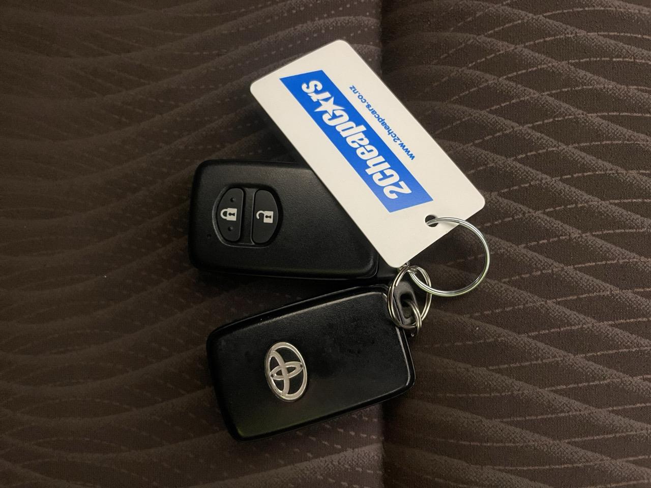 2013 Toyota Aqua G Hatchback AUTO LIGHTS + PUSH BUTTON START + ALLOY WHEELS