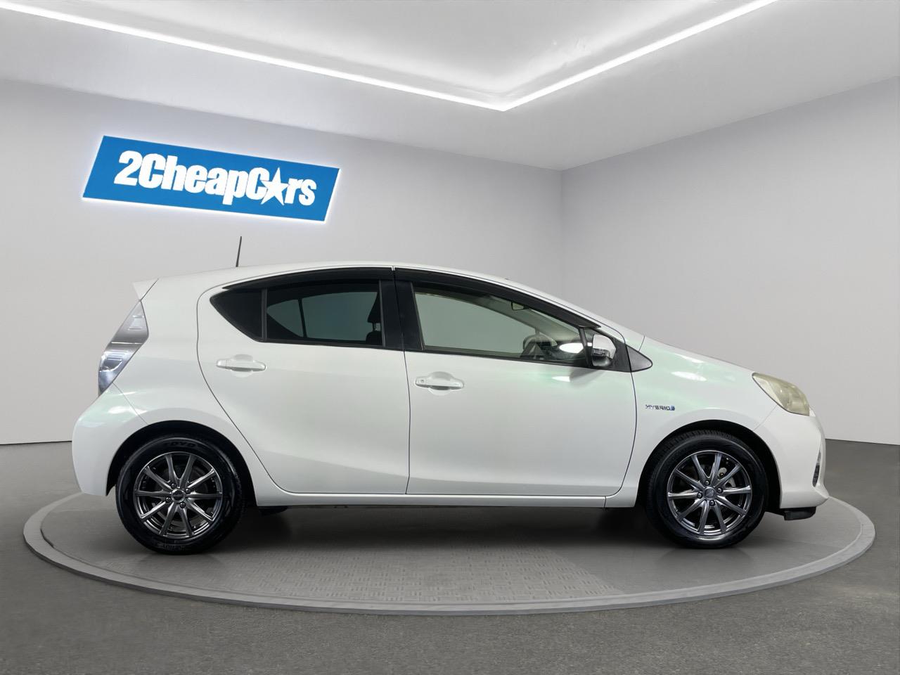 2013 Toyota Aqua G Hatchback AUTO LIGHTS + PUSH BUTTON START + ALLOY WHEELS