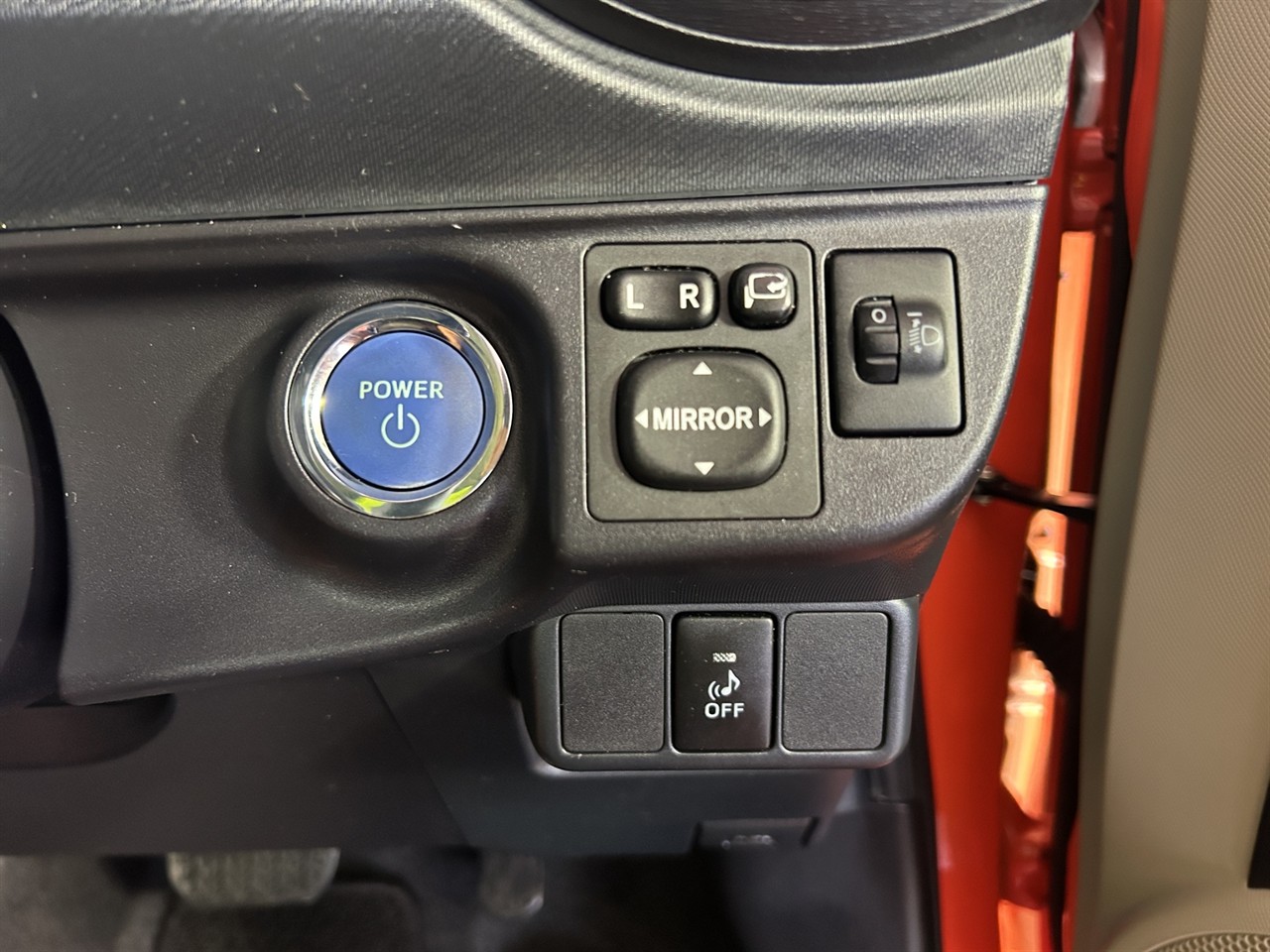 2013 Toyota Aqua S Hatchback PUSH START + GREAT FUEL EFFICIENCY