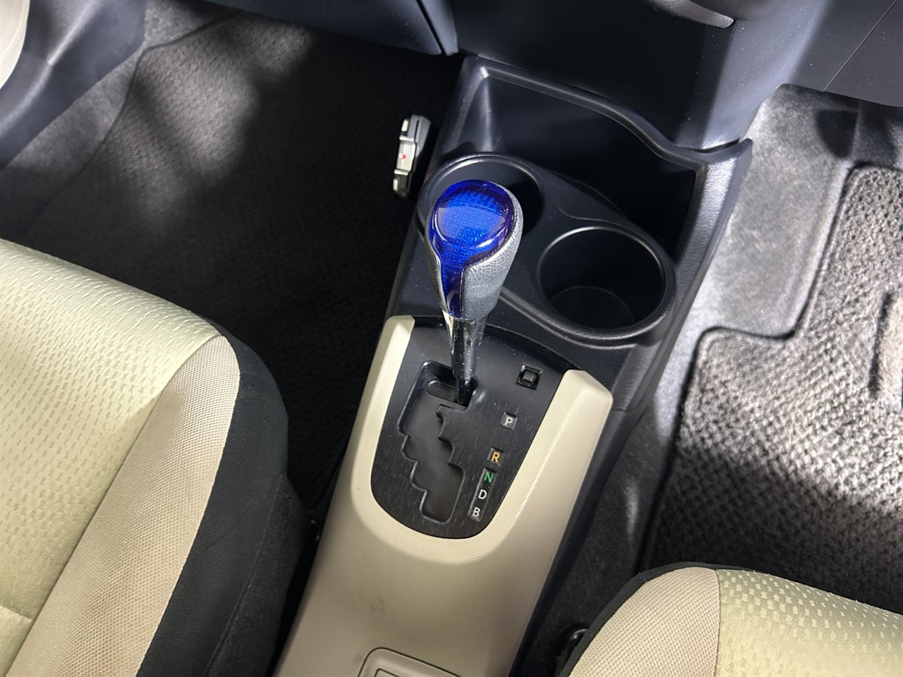 2013 Toyota Aqua S Hatchback PUSH START + GREAT FUEL EFFICIENCY