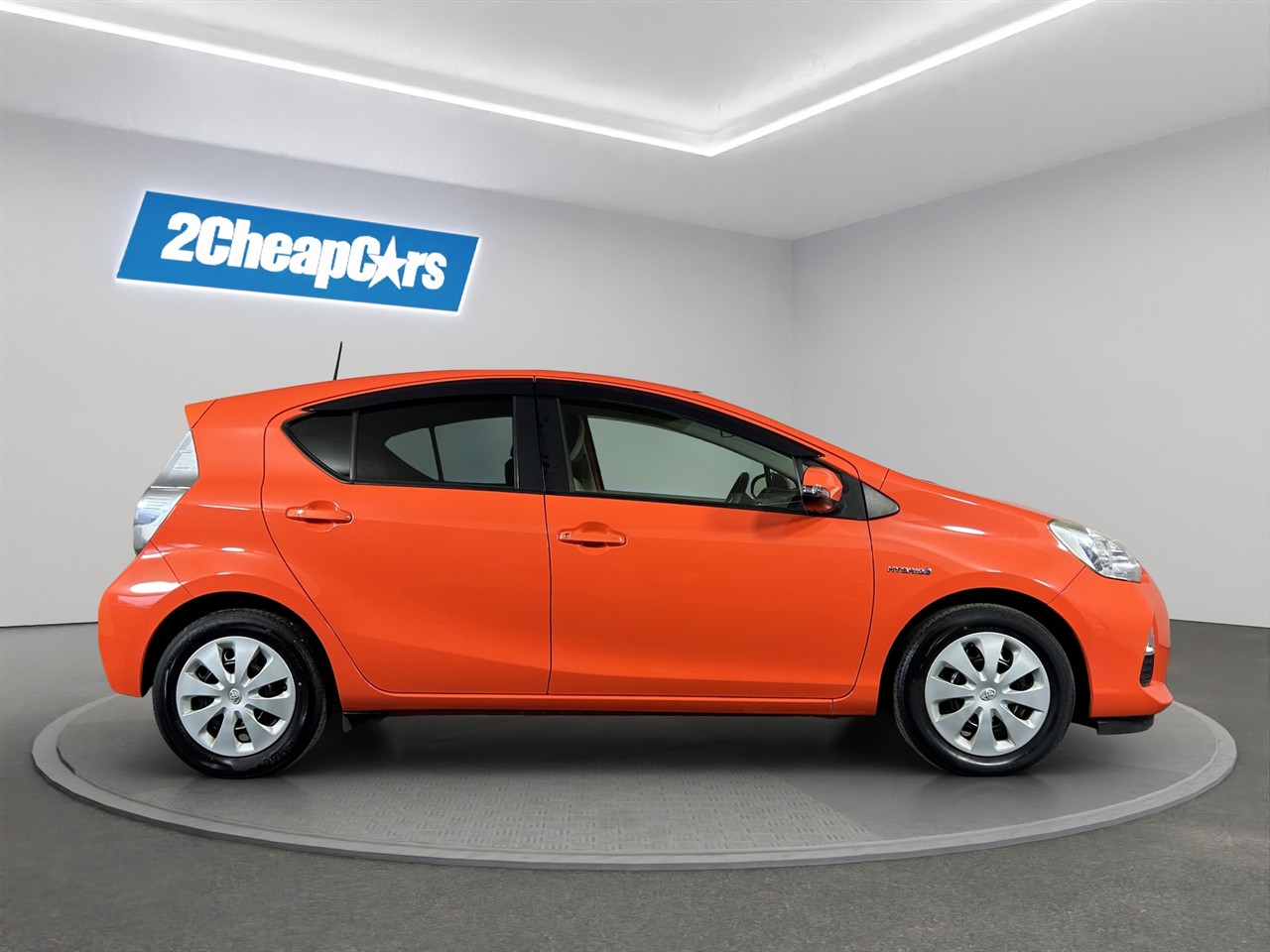 2013 Toyota Aqua S Hatchback PUSH START + GREAT FUEL EFFICIENCY