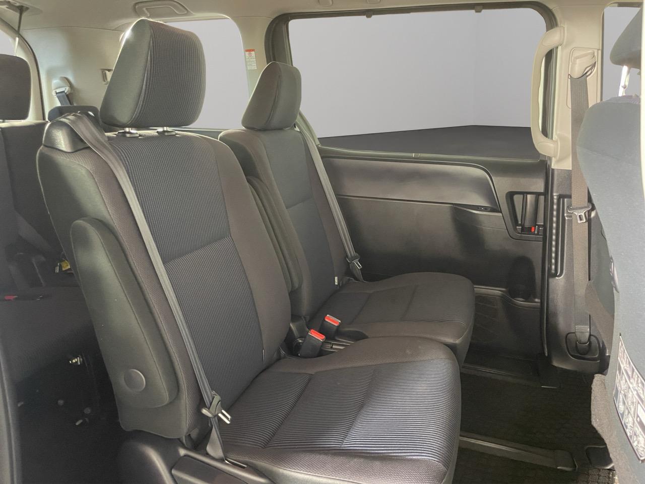 2014 Toyota Noah Hybrid G People Mover REVERSING CAMERA + SMART KEY + POWER SLIDING DOOR