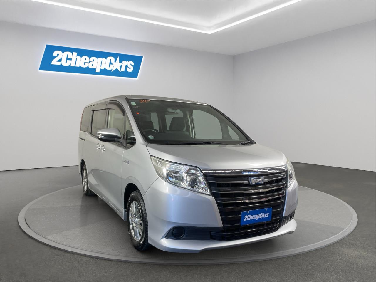 2014 Toyota Noah Hybrid G People Mover REVERSING CAMERA + SMART KEY + POWER SLIDING DOOR