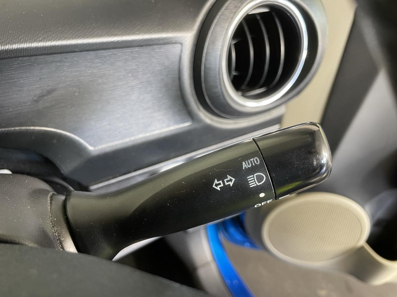 2014 Toyota Aqua G Hatchback REVERSING CAMERA + PUSH START + AUTO LIGHTS