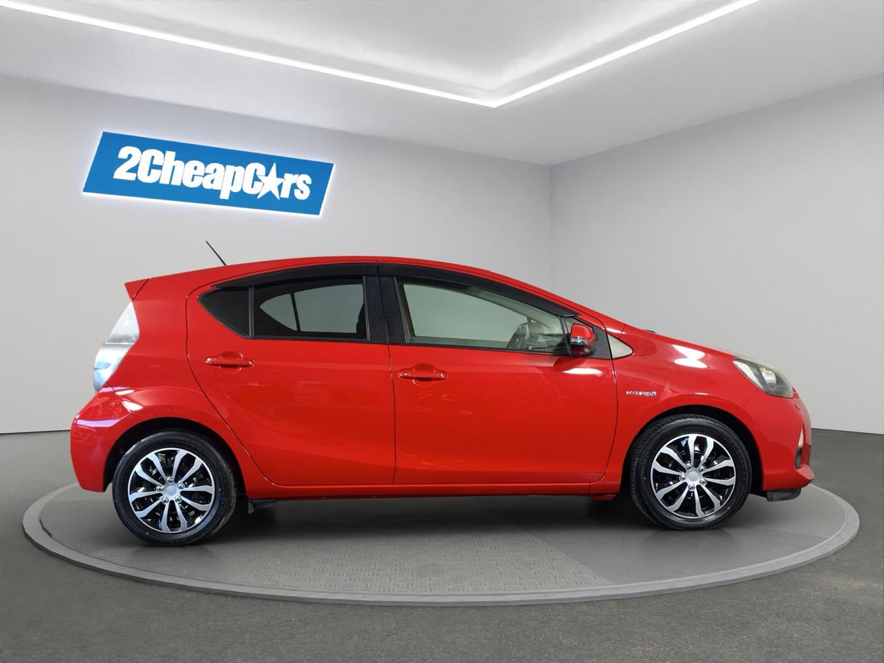2013 Toyota Aqua G Hatchback REVESING CAMERA + PUSH SRART + AUTO LIGHTS