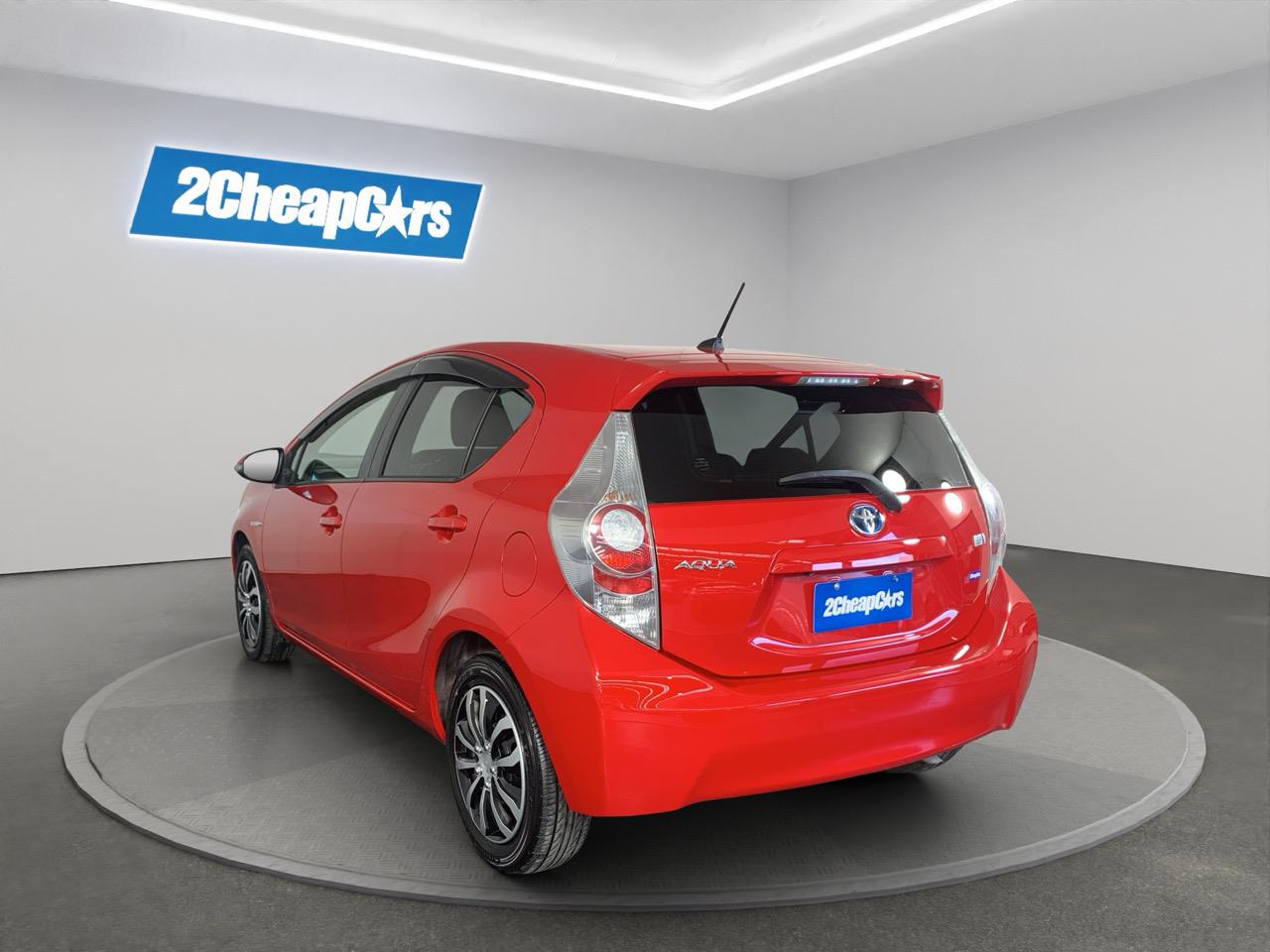 2013 Toyota Aqua G Hatchback REVESING CAMERA + PUSH SRART + AUTO LIGHTS