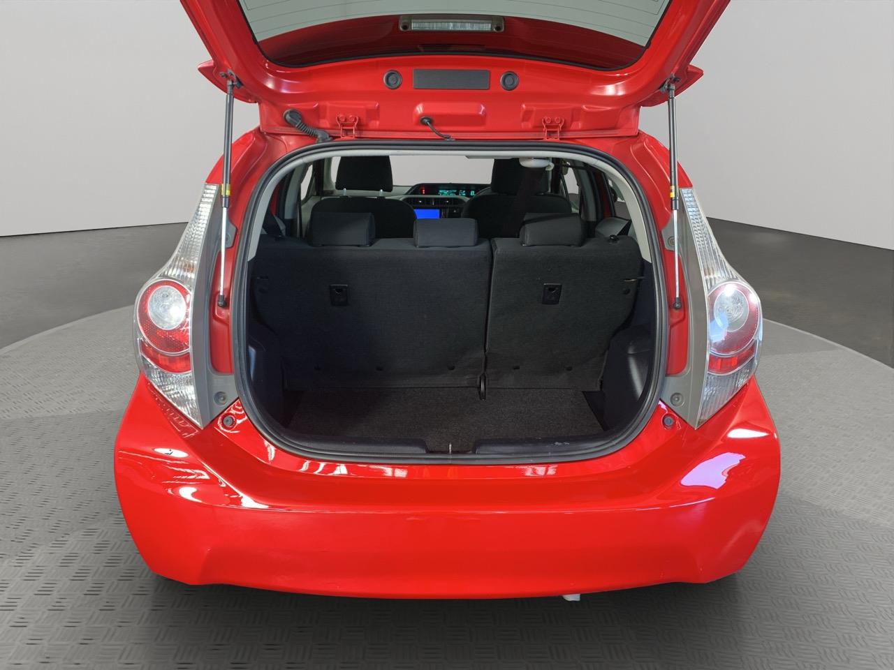 2013 Toyota Aqua G Hatchback REVESING CAMERA + PUSH SRART + AUTO LIGHTS