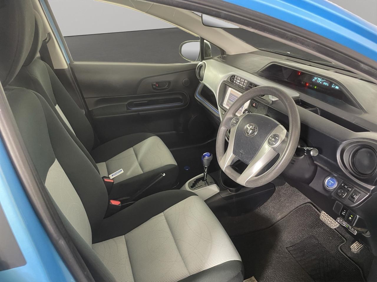 2014 Toyota Aqua S Hatchback REVERSING CAMERA + HEATED SEATS + PUSH START