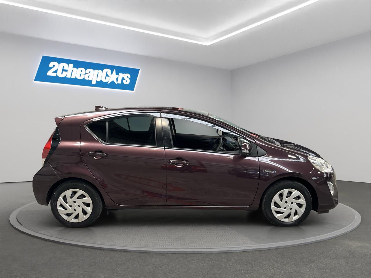 2015 Toyota Aqua Facelift Model S Hatchback PUSH BUTTON START + AUTO LIGHTS + REVERSING CAMERA