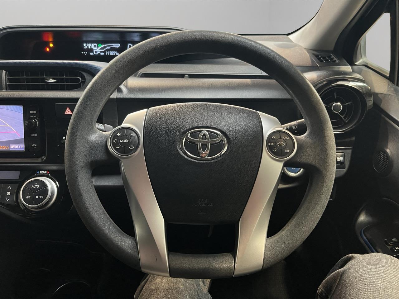 2015 Toyota Aqua Facelift Model S Hatchback PUSH BUTTON START + AUTO LIGHTS + REVERSING CAMERA