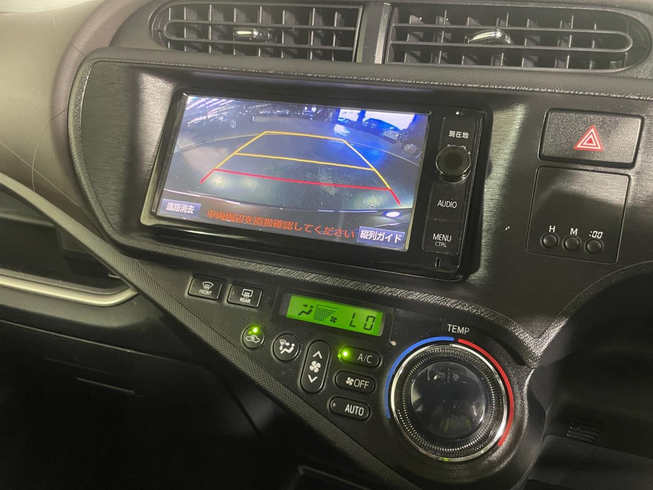 2014 Toyota Aqua G Hatchback SMART KEY + REVERSING CAMERA + AUTO LIGHTS