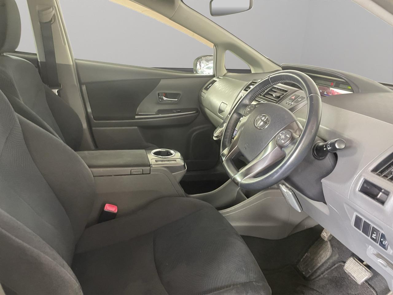 2014 Toyota Prius Alpha S Touring Selection Station Wagon PUSH SRART + AUTO LIGHTS