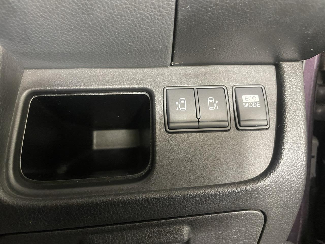 2012 Nissan Serena Hybrid Highway Star People Mover REVERSING CAMERA + POWER SLIDING DOORS