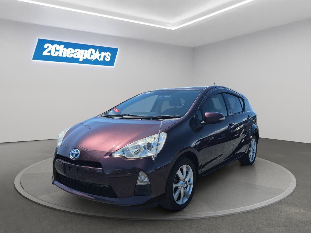 2014 Toyota Aqua S Hatchback