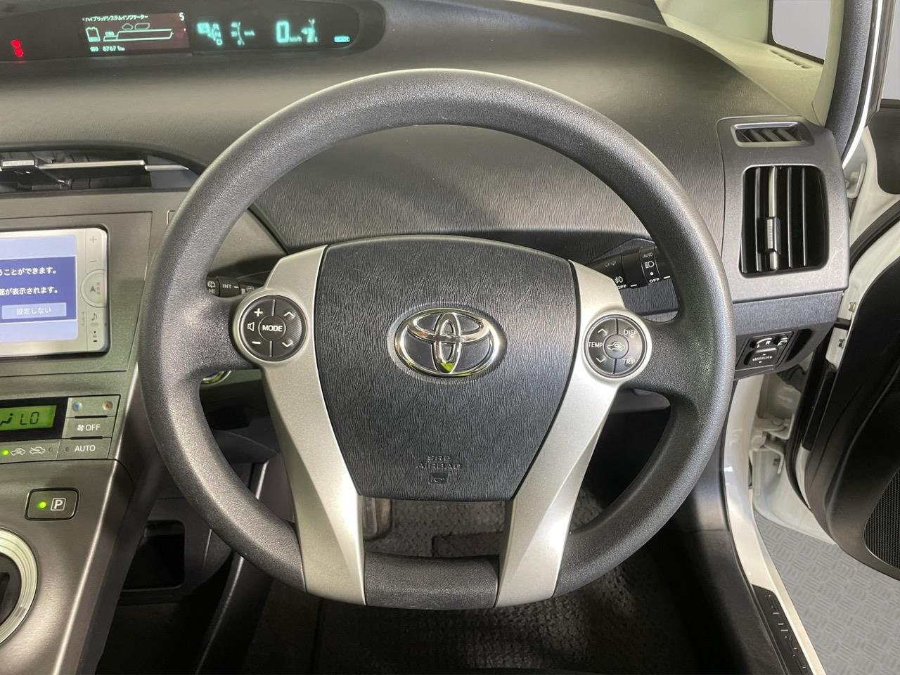2014 Toyota Prius S Hatchback AUTO LIGHTS + PUSH START